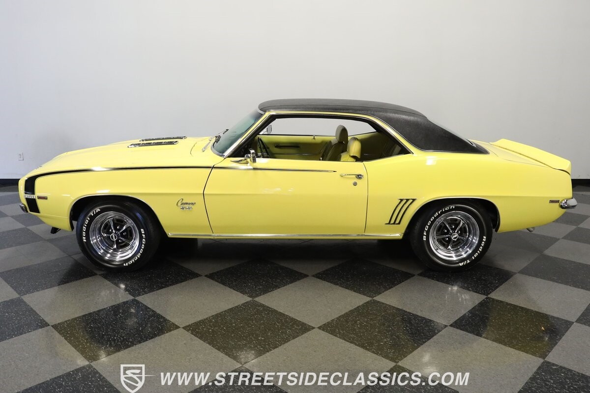 Chevrolet-Camaro-1969-Coupe-2