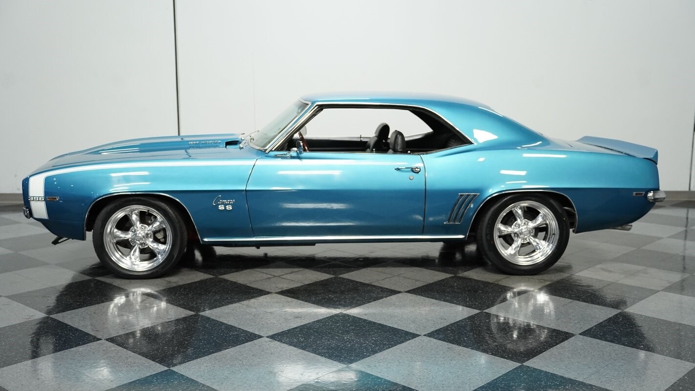 Chevrolet-Camaro-1969-Coupe-2