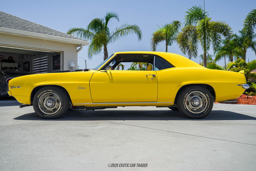 Chevrolet-Camaro-1969-Coupe-2