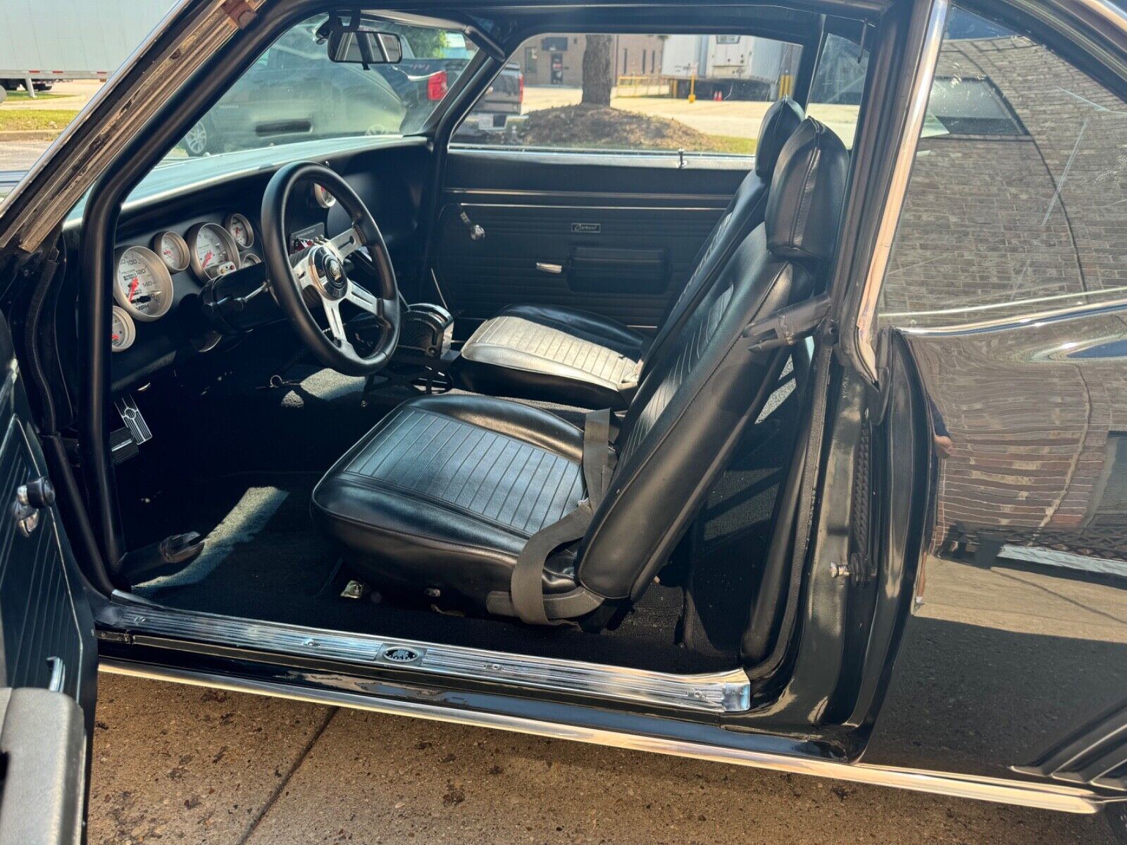 Chevrolet-Camaro-1969-Coupe-25