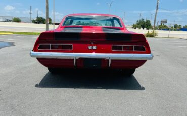 Chevrolet-Camaro-1969-Coupe-3