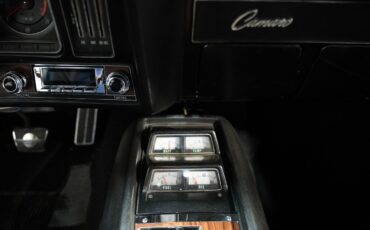 Chevrolet-Camaro-1969-Coupe-35