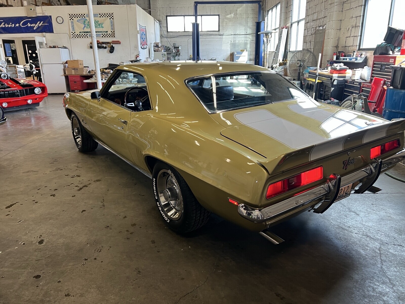 Chevrolet-Camaro-1969-Coupe-9