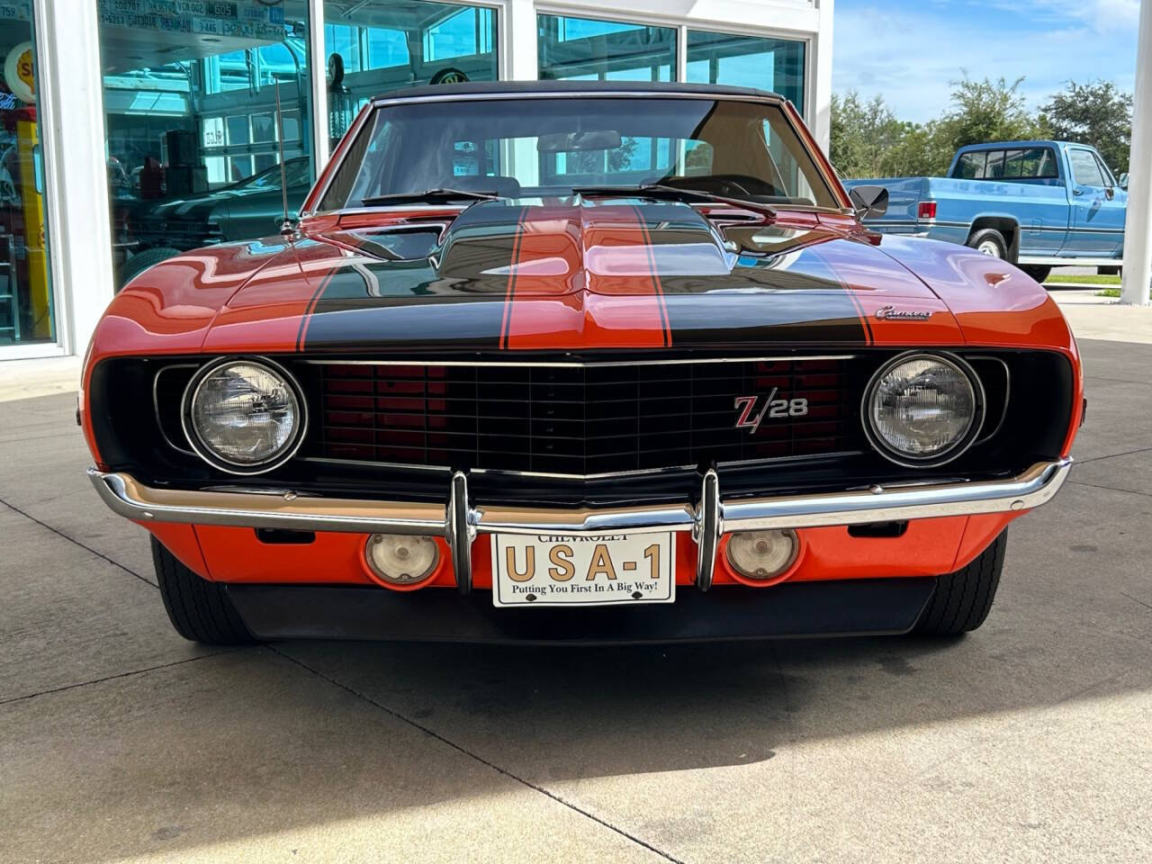 Chevrolet-Camaro-1969-Hatchback-1