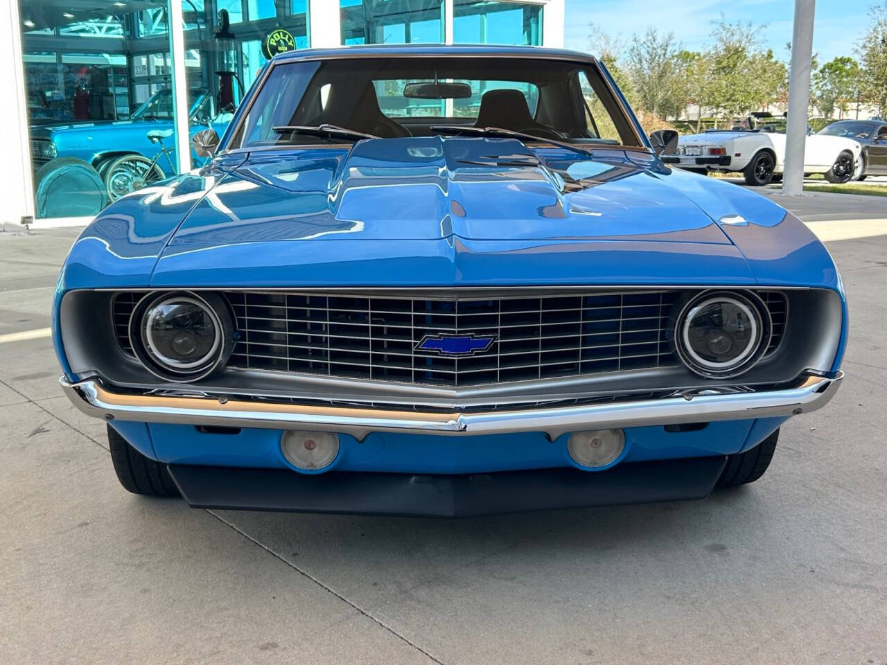 Chevrolet-Camaro-1969-Hatchback-1