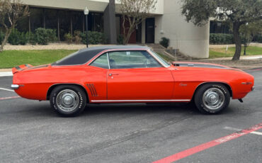 Chevrolet-Camaro-1969-Hatchback-17
