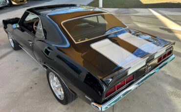 Chevrolet-Camaro-1969-Hatchback-19