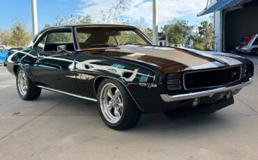 Chevrolet-Camaro-1969-Hatchback-2