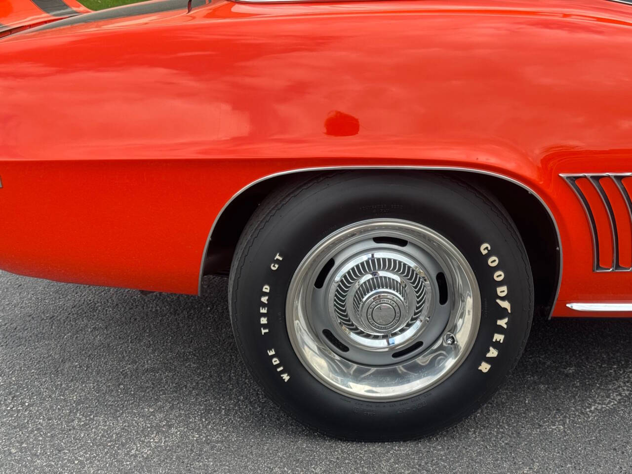 Chevrolet-Camaro-1969-Hatchback-31