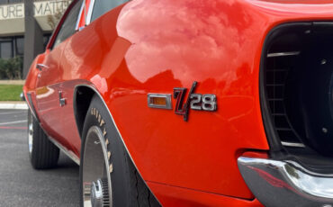 Chevrolet-Camaro-1969-Hatchback-33
