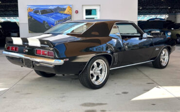 Chevrolet-Camaro-1969-Hatchback-4