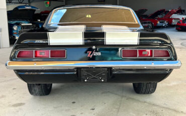 Chevrolet-Camaro-1969-Hatchback-5