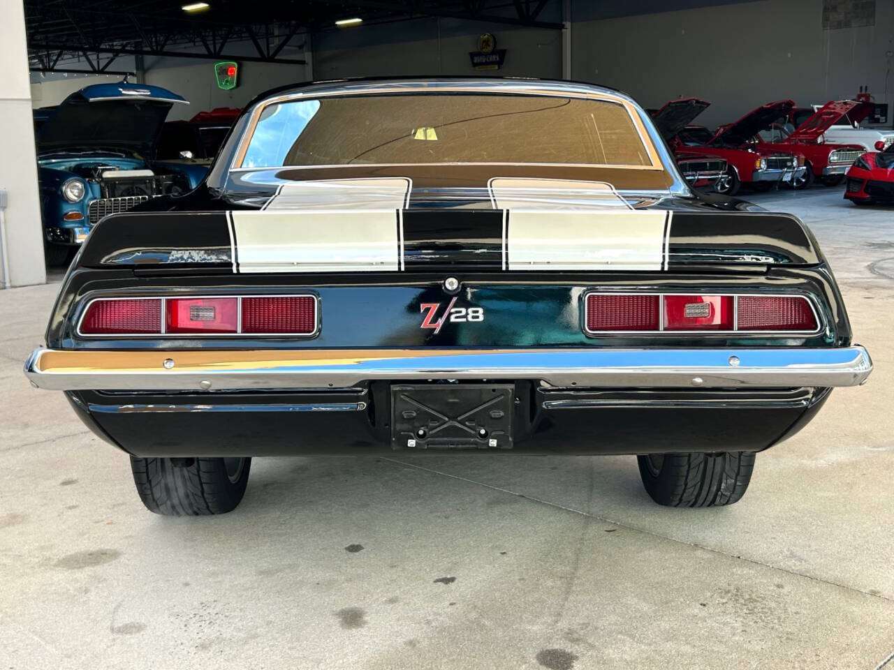 Chevrolet-Camaro-1969-Hatchback-5