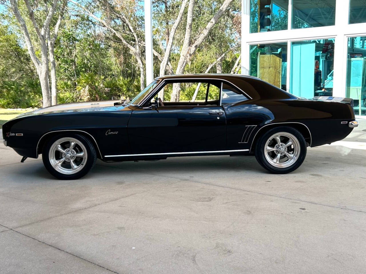 Chevrolet-Camaro-1969-Hatchback-7