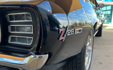 Chevrolet-Camaro-1969-Hatchback-9