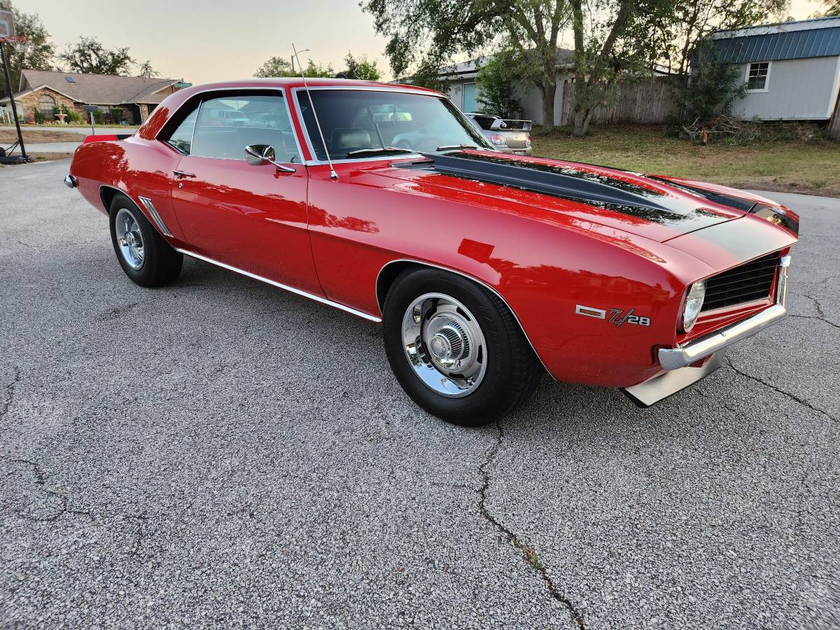 Chevrolet-Camaro-1969-red-2