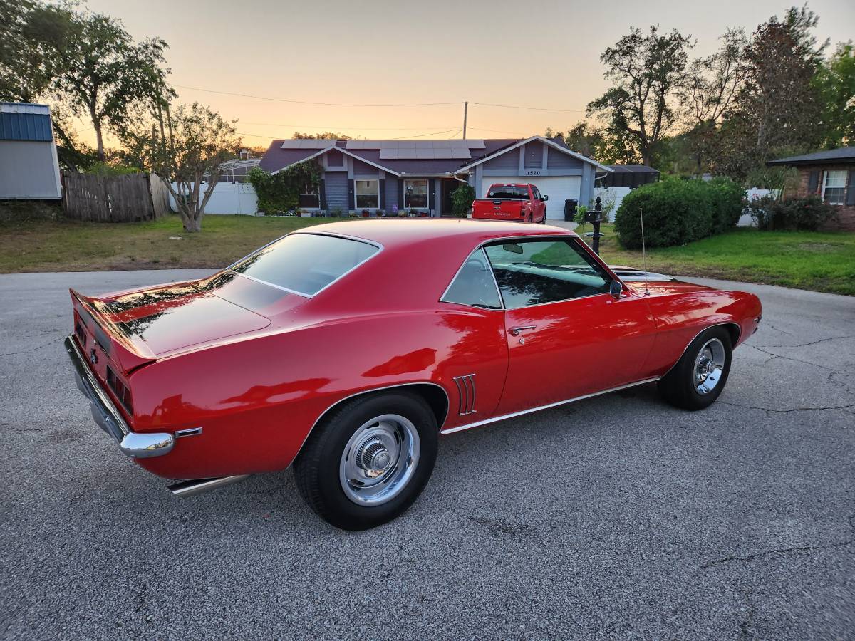 Chevrolet-Camaro-1969-red-4