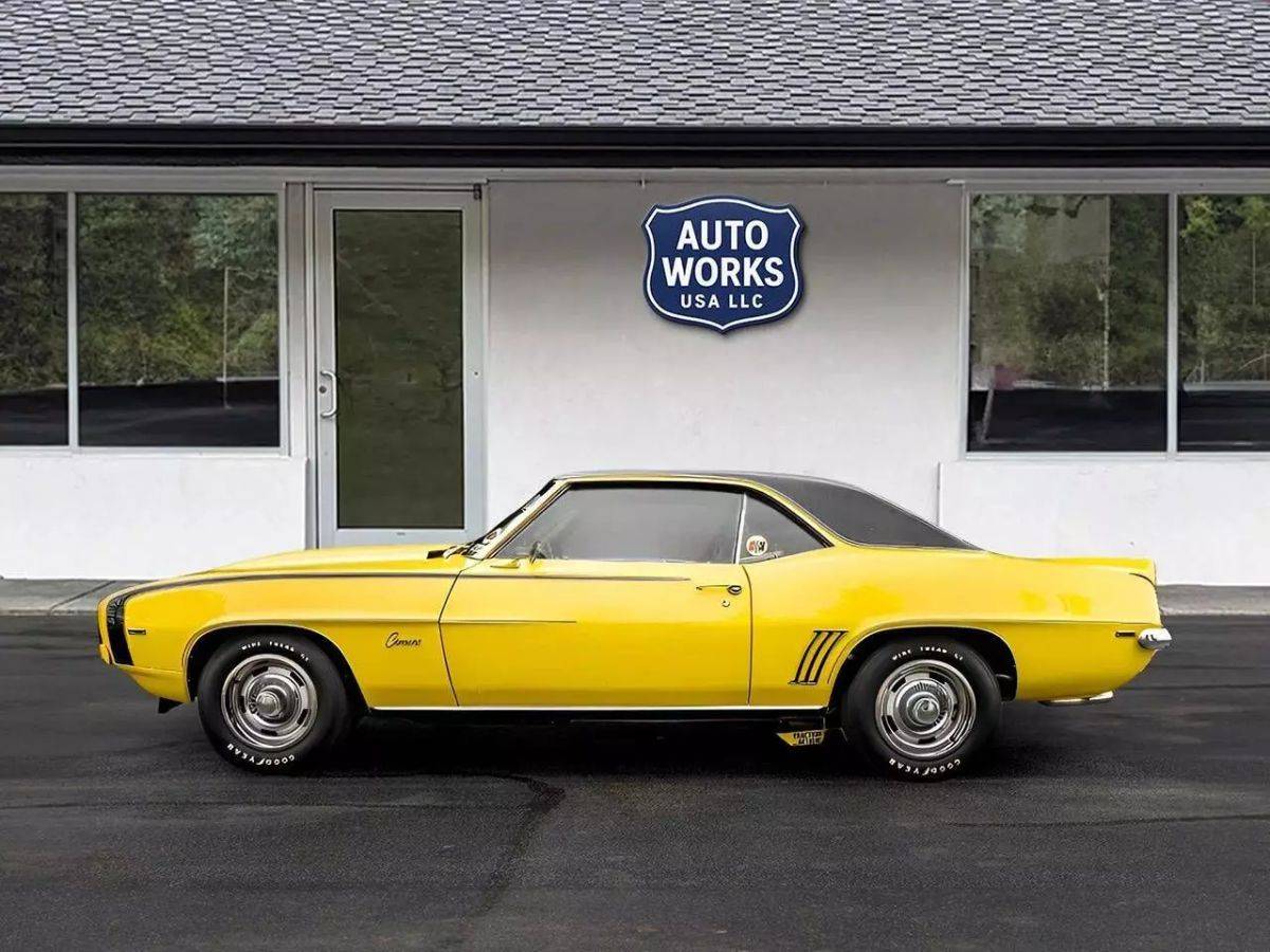 Chevrolet-Camaro-1969-yellow-1