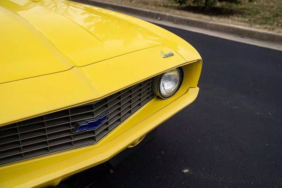 Chevrolet-Camaro-1969-yellow-16