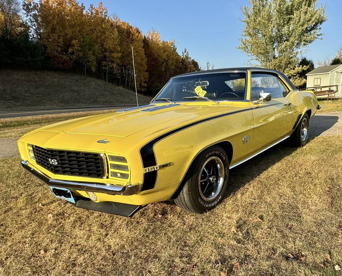 Chevrolet Camaro  1969 yellow