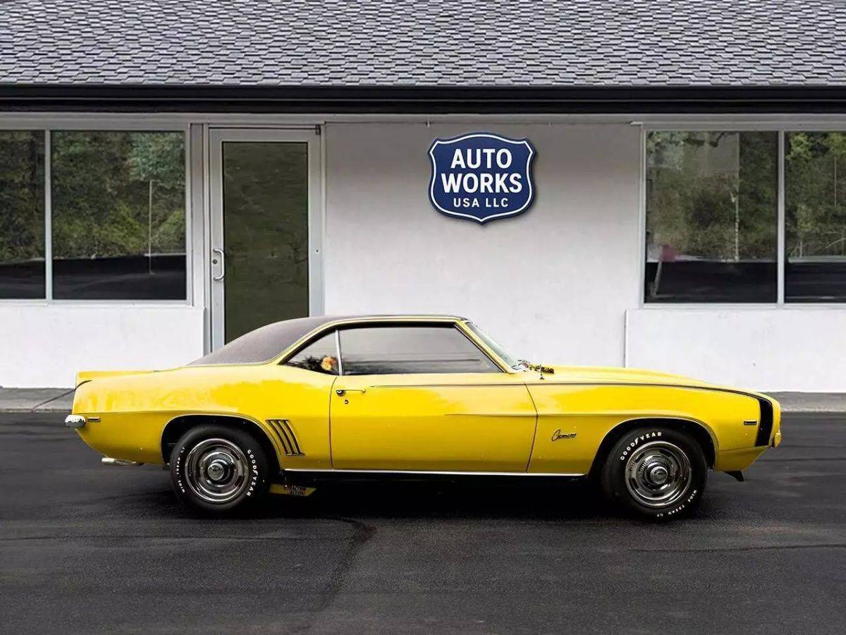 Chevrolet-Camaro-1969-yellow-3