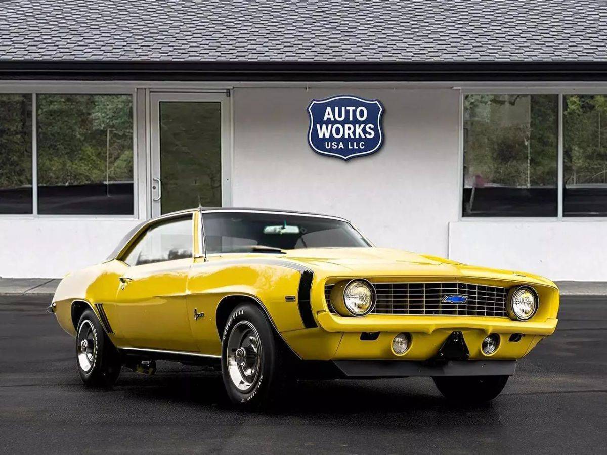 Chevrolet-Camaro-1969-yellow-4