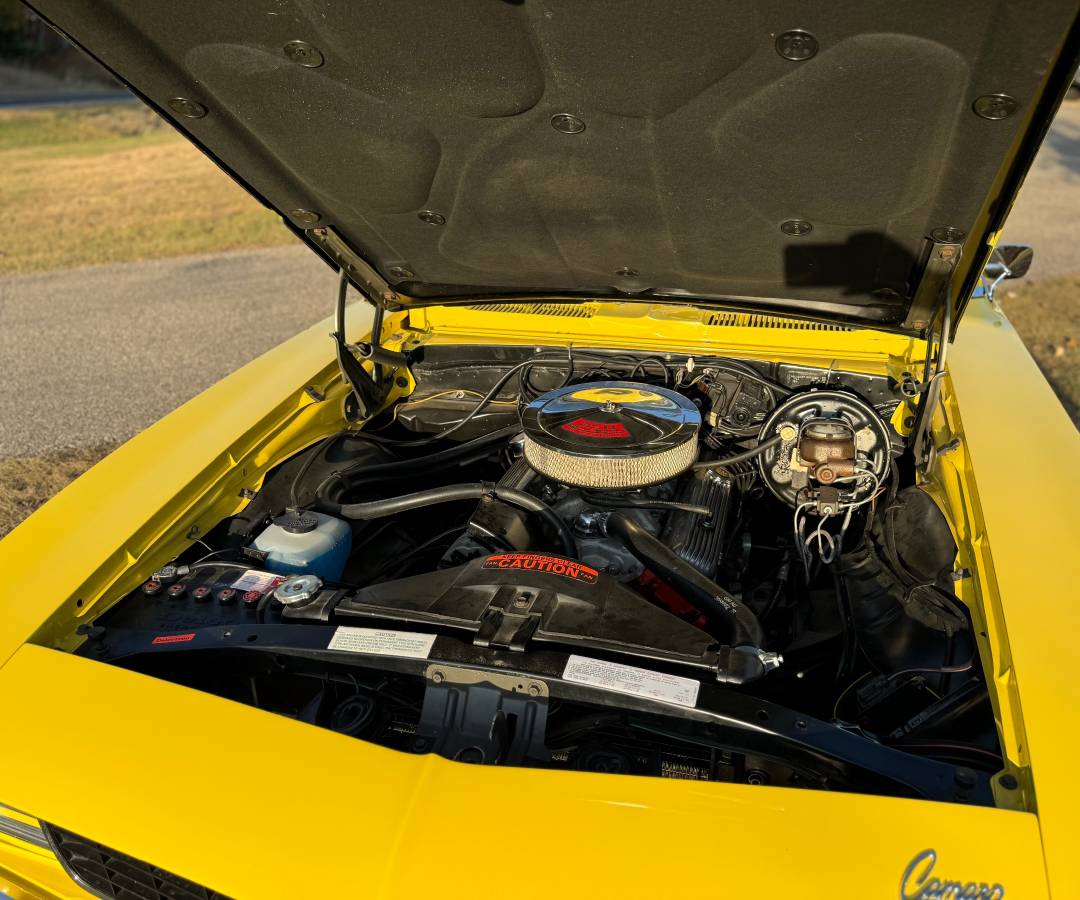 Chevrolet-Camaro-1969-yellow-6