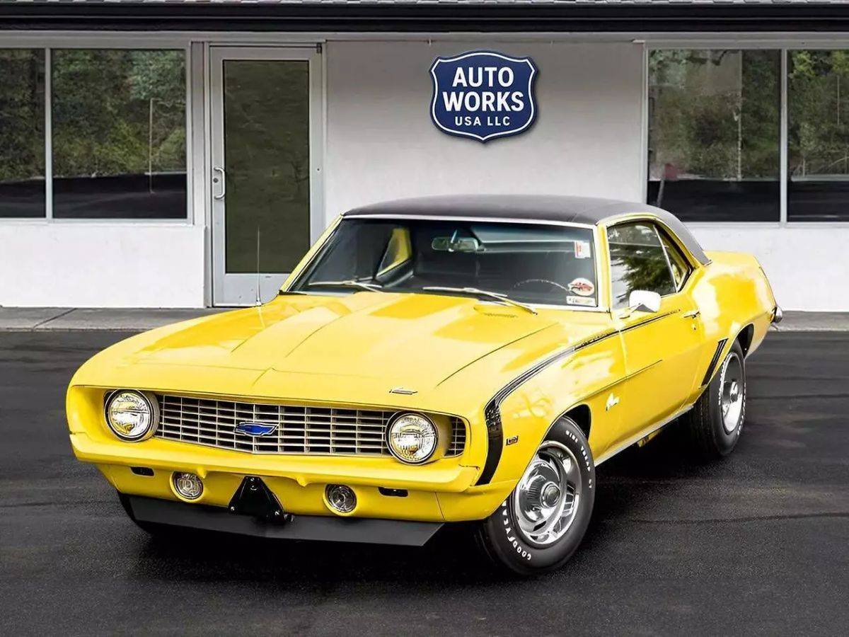 Chevrolet Camaro  1969 yellow
