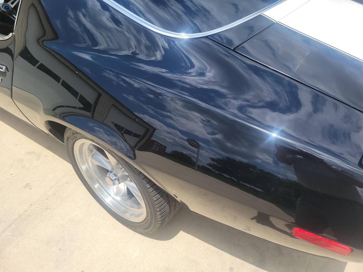 Chevrolet-Camaro-1971-black-4