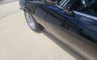 Chevrolet-Camaro-1971-black-5