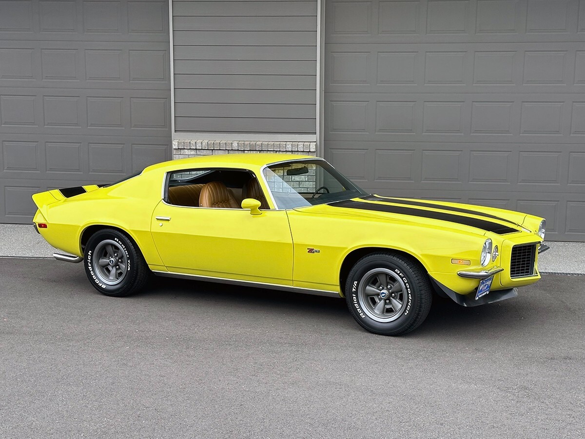 Chevrolet-Camaro-1972-Coupe-10