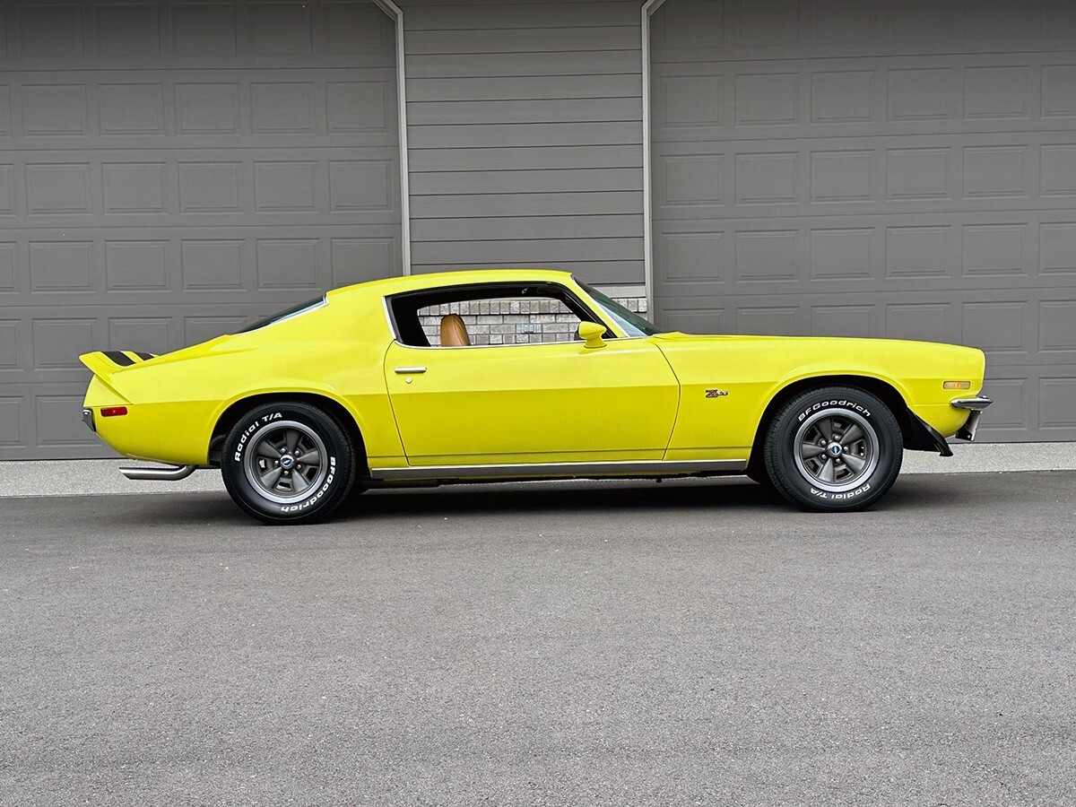 Chevrolet-Camaro-1972-Coupe-11