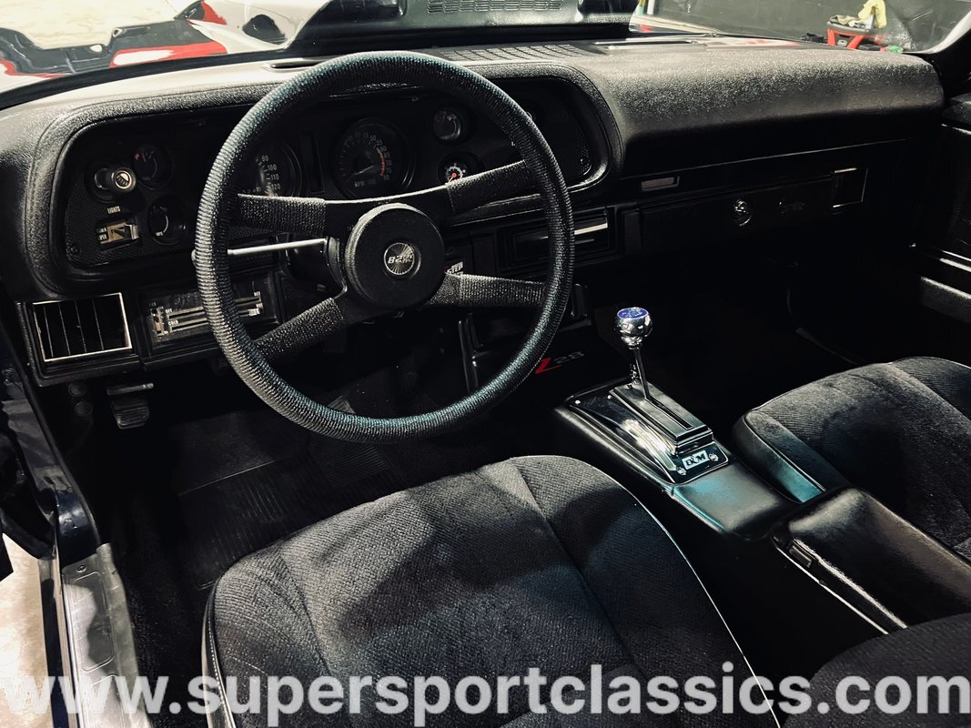 Chevrolet-Camaro-1972-Coupe-14