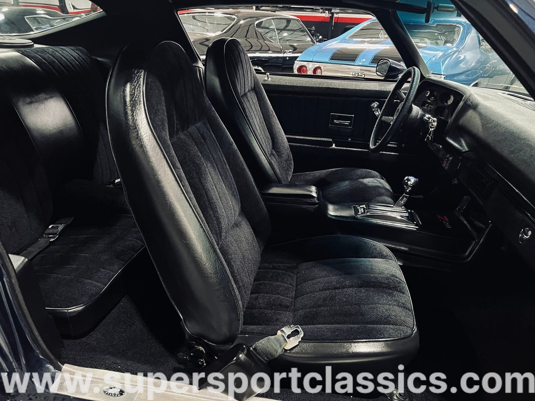 Chevrolet-Camaro-1972-Coupe-17