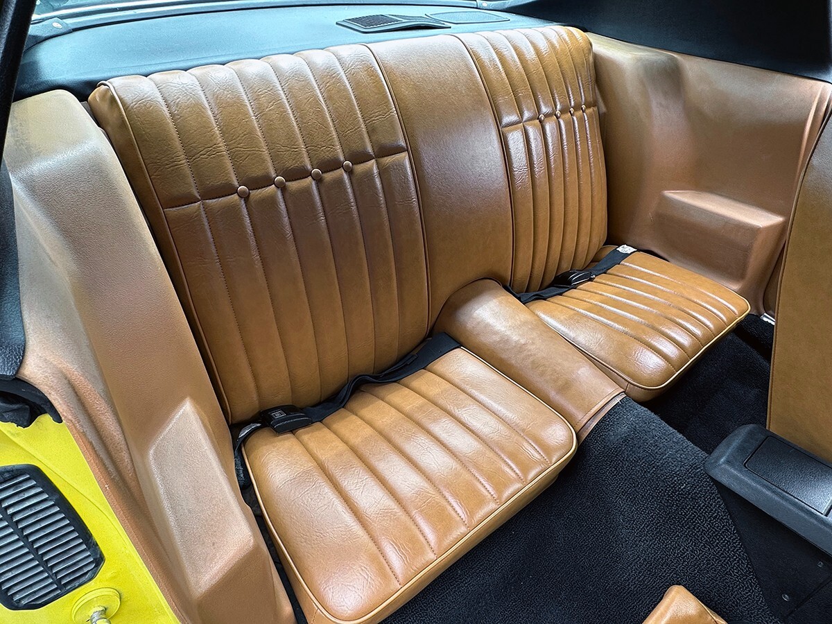 Chevrolet-Camaro-1972-Coupe-32