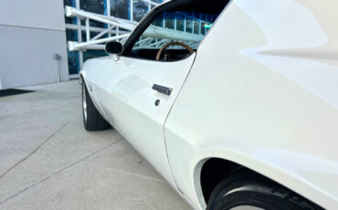 Chevrolet-Camaro-1972-Hatchback-11
