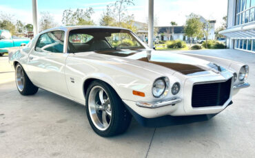 Chevrolet-Camaro-1972-Hatchback-2