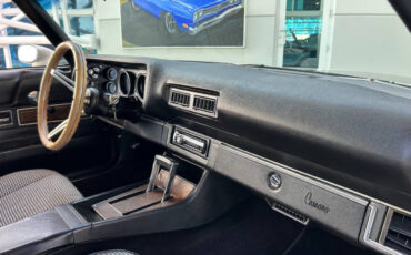 Chevrolet-Camaro-1972-Hatchback-27