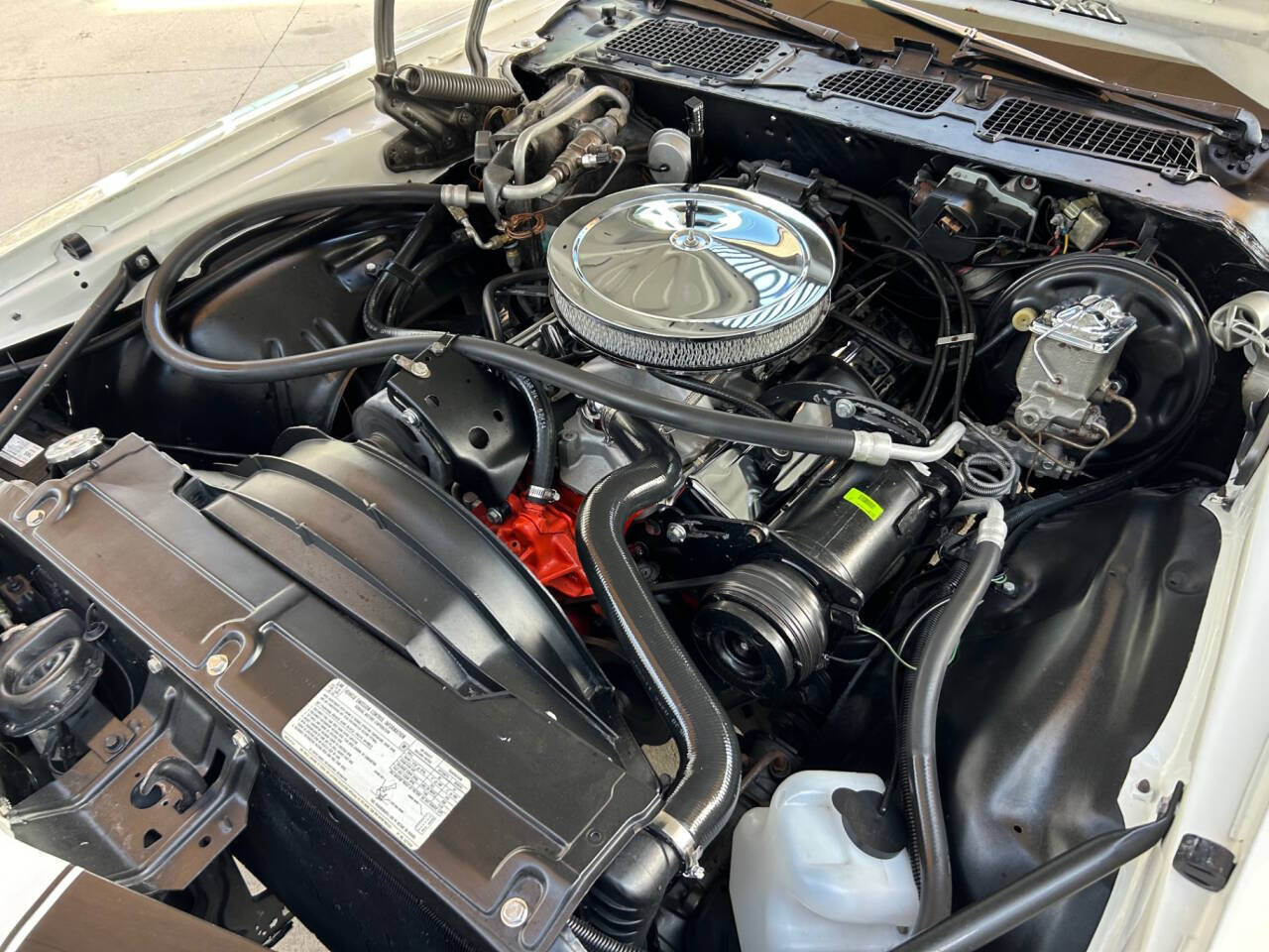 Chevrolet-Camaro-1972-Hatchback-36