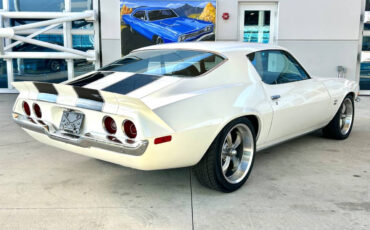 Chevrolet-Camaro-1972-Hatchback-4