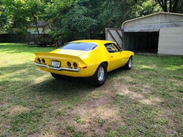 Chevrolet-Camaro-1972-yellow-8