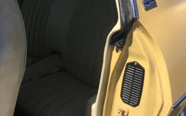 Chevrolet-Camaro-1973-Coupe-12