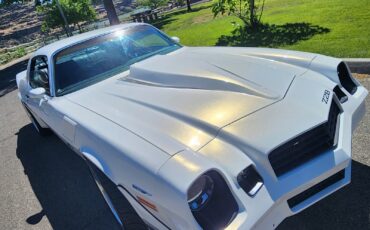 Chevrolet-Camaro-1977-Coupe-29
