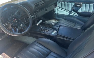 Chevrolet-Camaro-1978-11