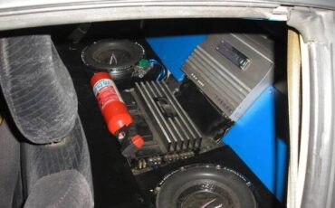 Chevrolet-Camaro-1978-Coupe-10
