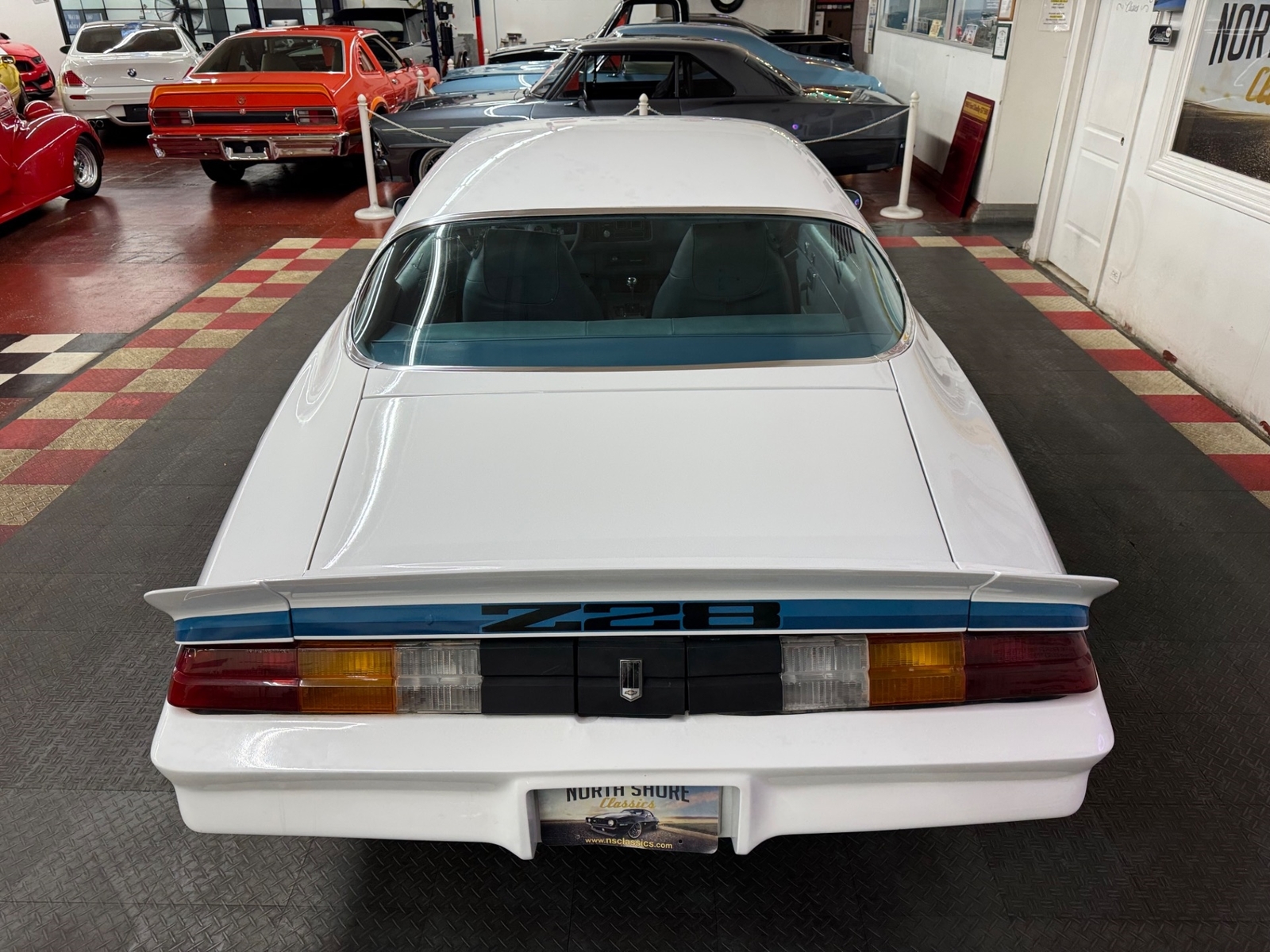 Chevrolet-Camaro-1979-2-Door-11
