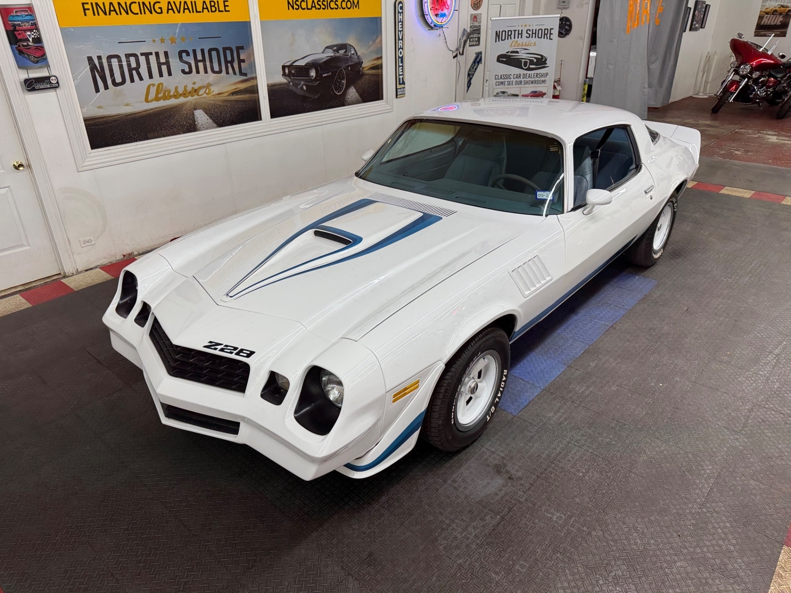 Chevrolet-Camaro-1979-2-Door-16