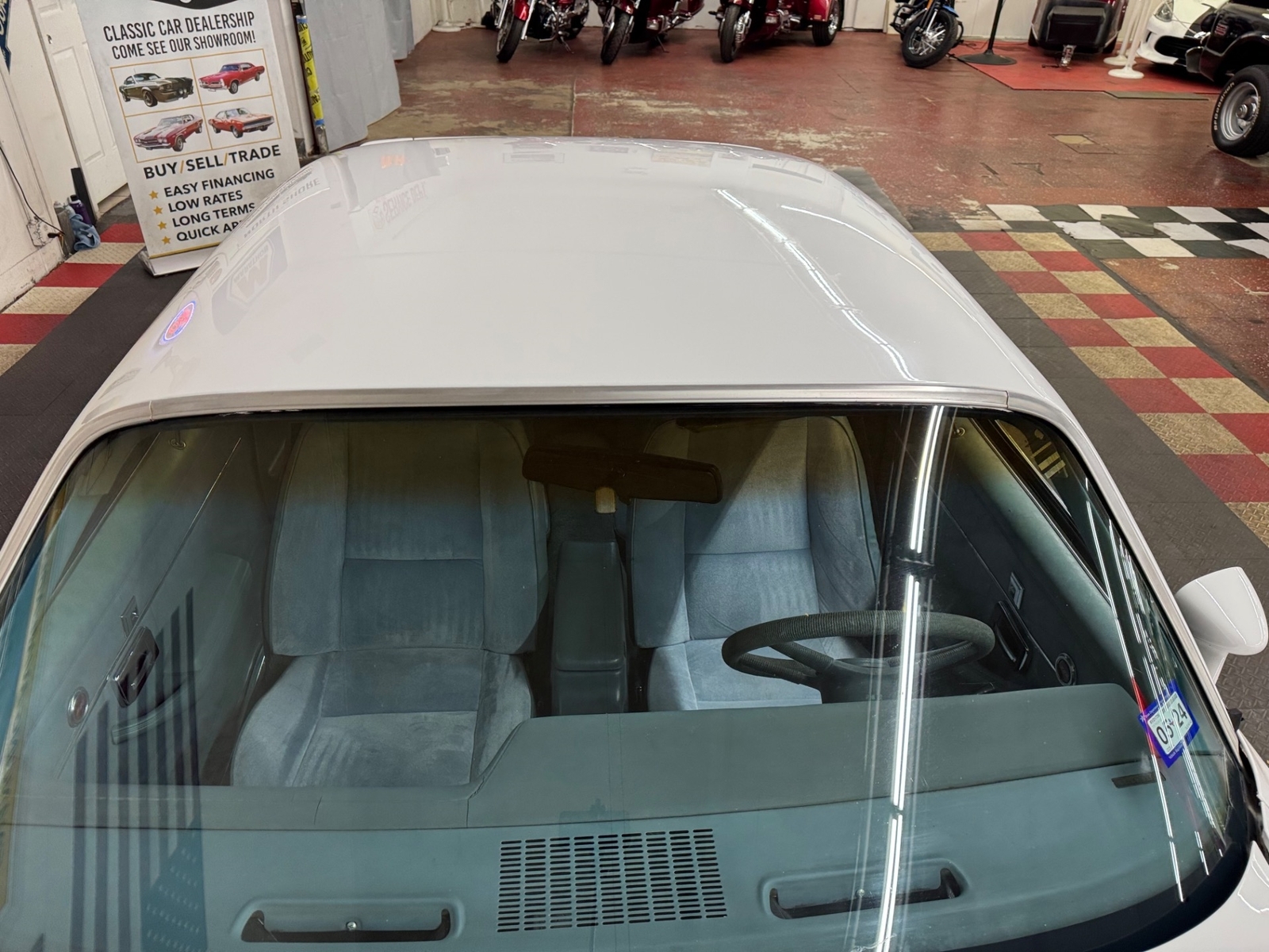 Chevrolet-Camaro-1979-2-Door-17