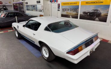 Chevrolet-Camaro-1979-2-Door-2