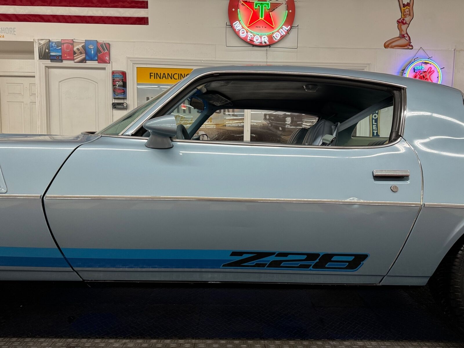 Chevrolet-Camaro-1979-2-Door-22